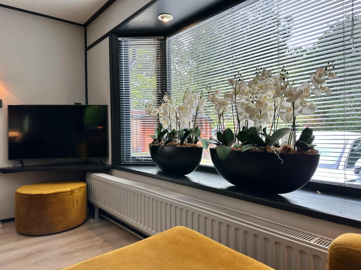 Gezellig Chalet Met 2 Slaapkamers Aan Bosrand Erm Exterior foto
